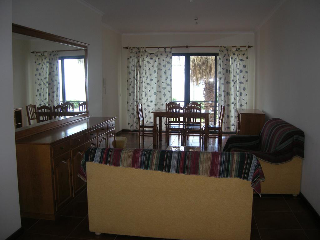 Apartamentos Amarelo Caniçal Szoba fotó